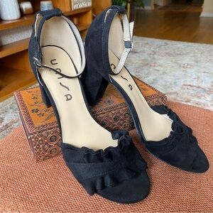 Unisa Black Women's Ankle Strap Sueded Heeled Sandals